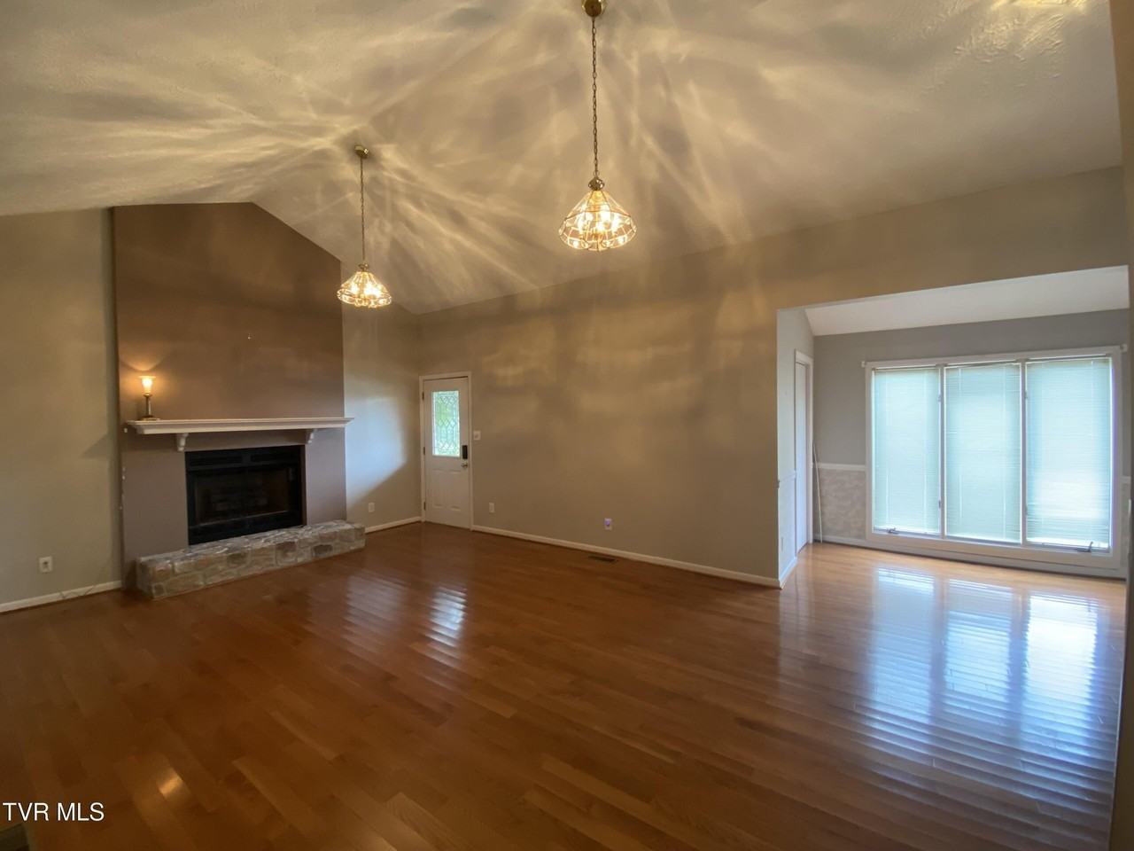 10 Crouch Ct - Photo 6 of 24