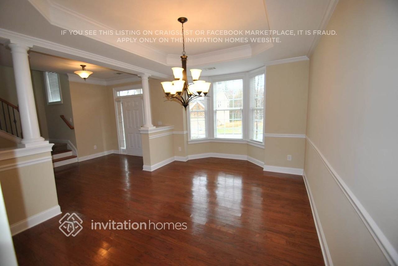 3646 Bridge Walk Dr - Photo 4 of 17