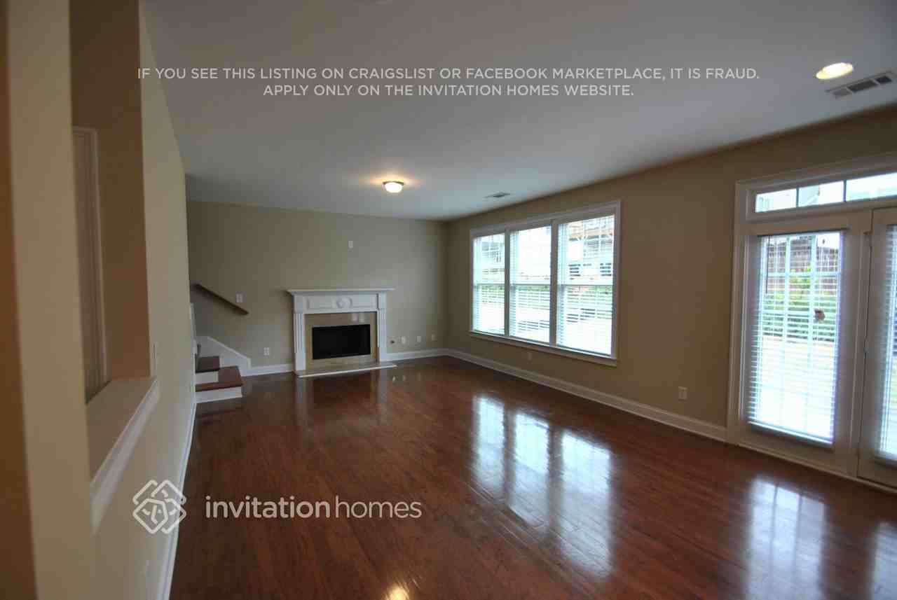 3646 Bridge Walk Dr - Photo 6 of 17