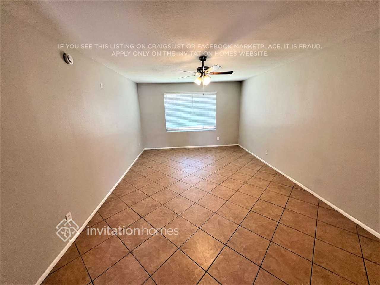 4923 W Rosewood Dr - Photo 2 of 11