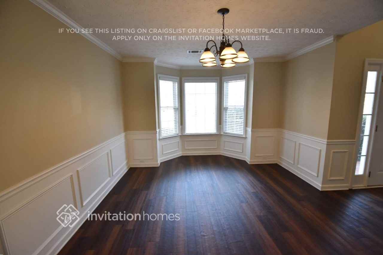 3665 Wake Robin Way - Photo 3 of 13