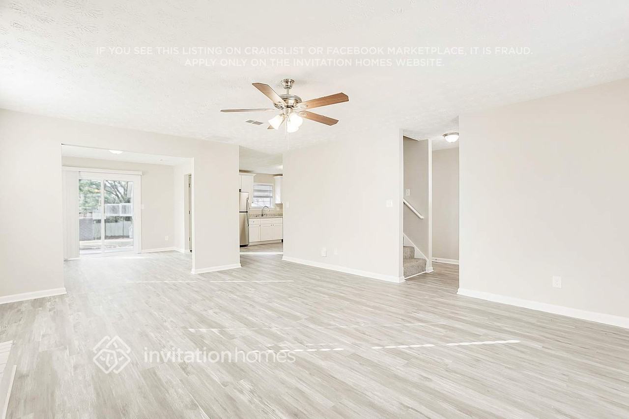 1859 Kathy Ct - Photo 4 of 16