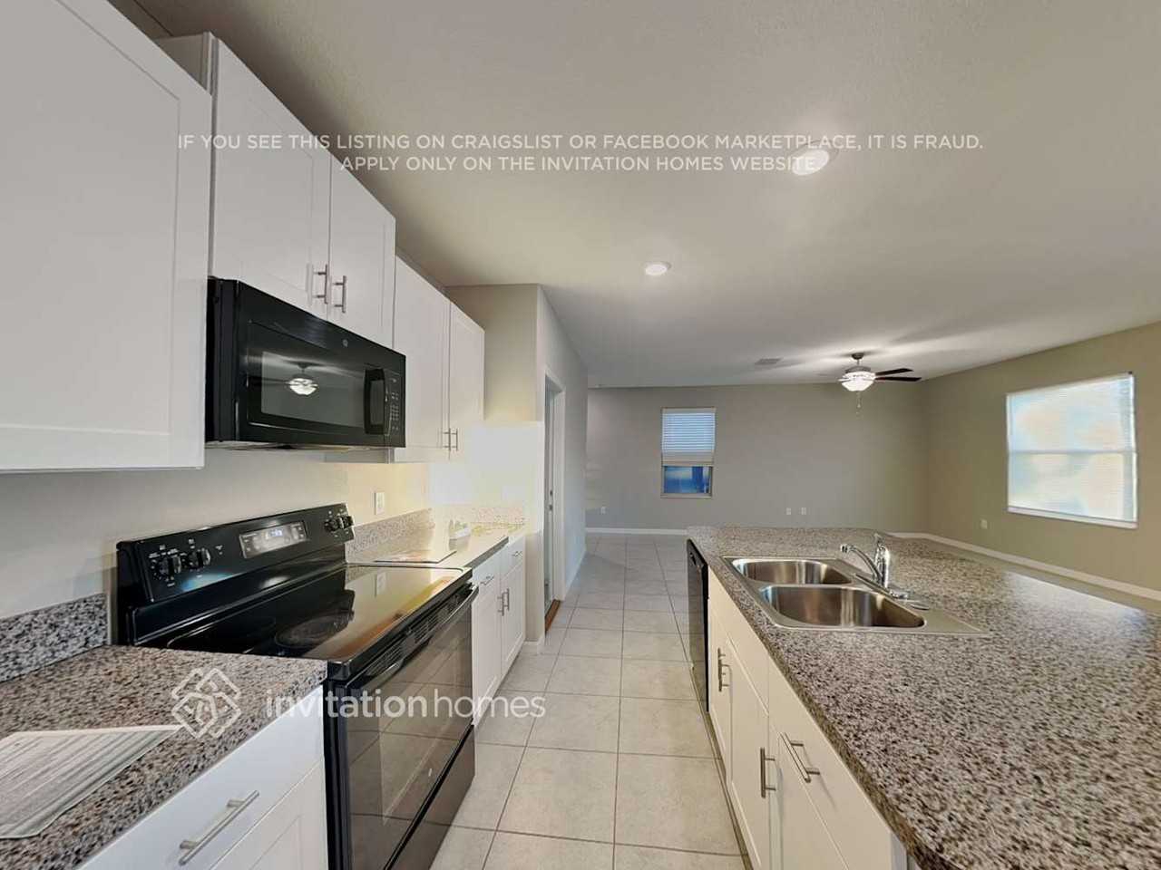 15618 Greenleaf Bay St - Photo 7 of 21