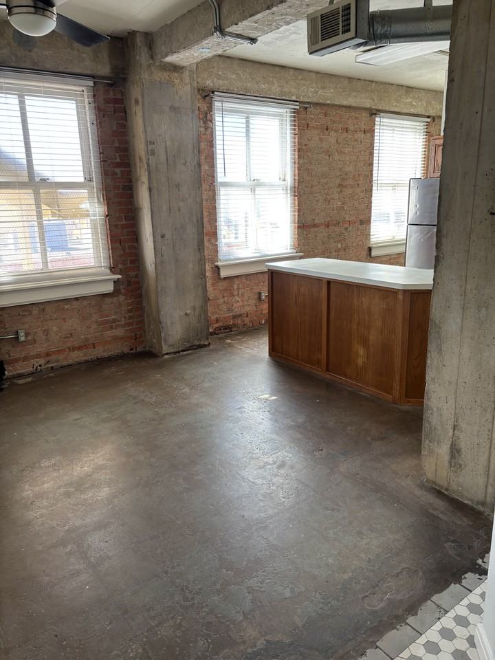 601 Franklin Ave #5A - Photo 3 of 5