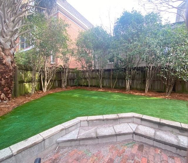 404 Saint James St - Photo 6 of 21