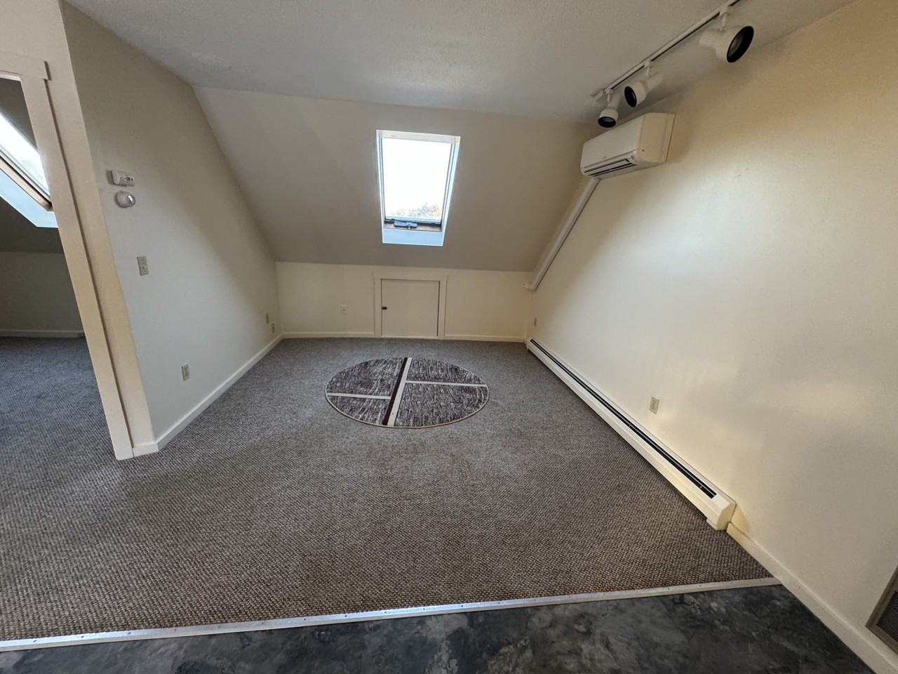 1268 Meadow Rd - Photo 3 of 11