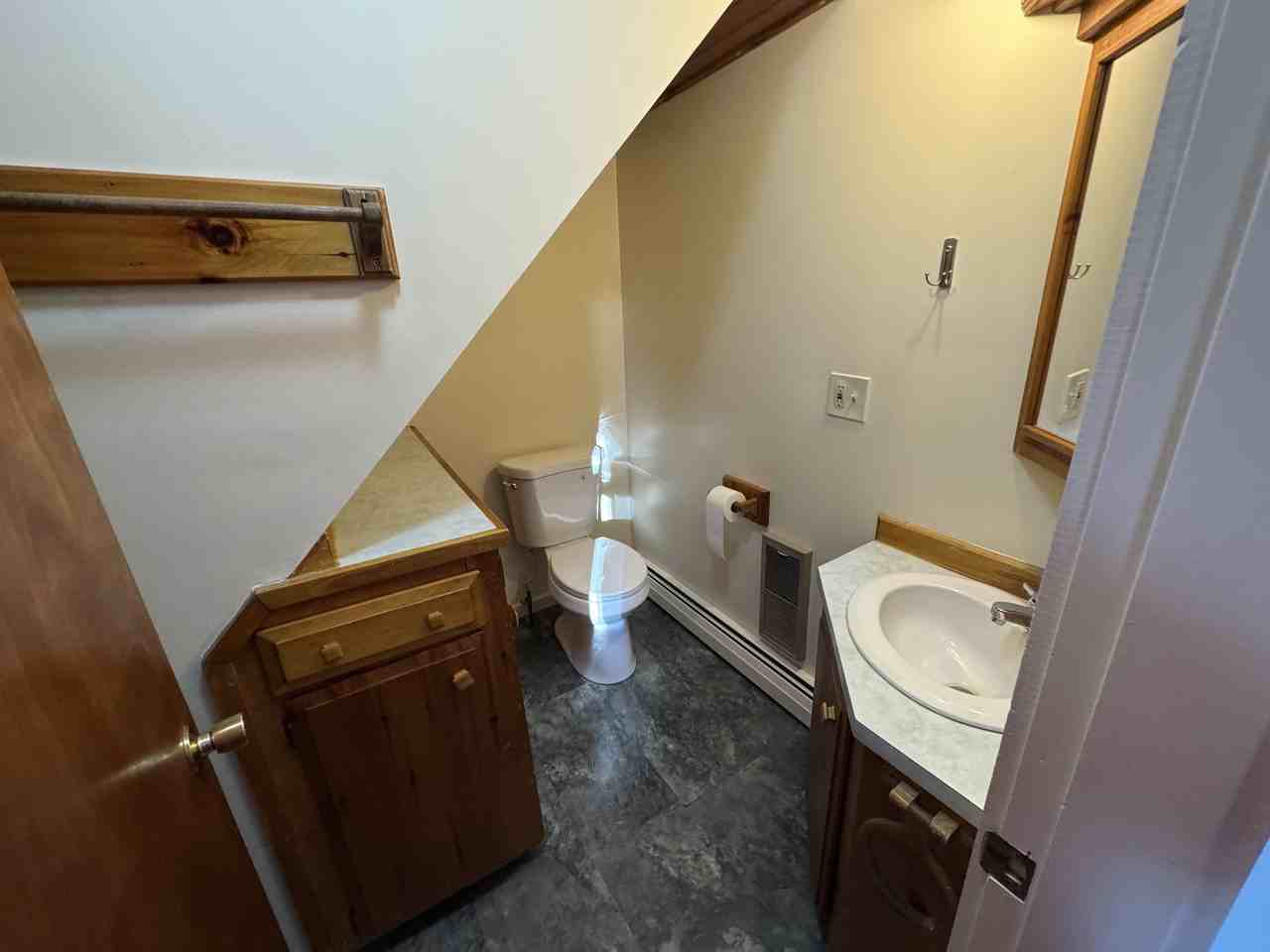 1268 Meadow Rd - Photo 4 of 11