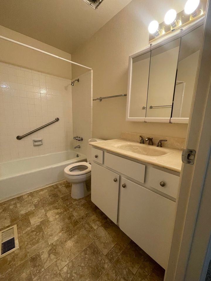 1087 E South Union Ave - Photo 7 of 13