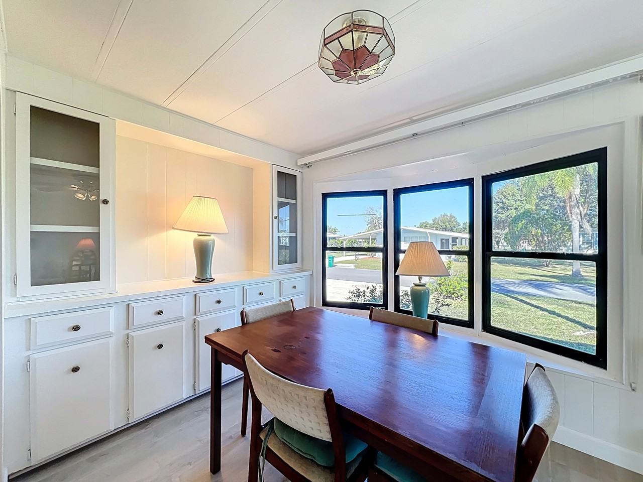 909 Sequoia St #1 - Photo 7 of 20