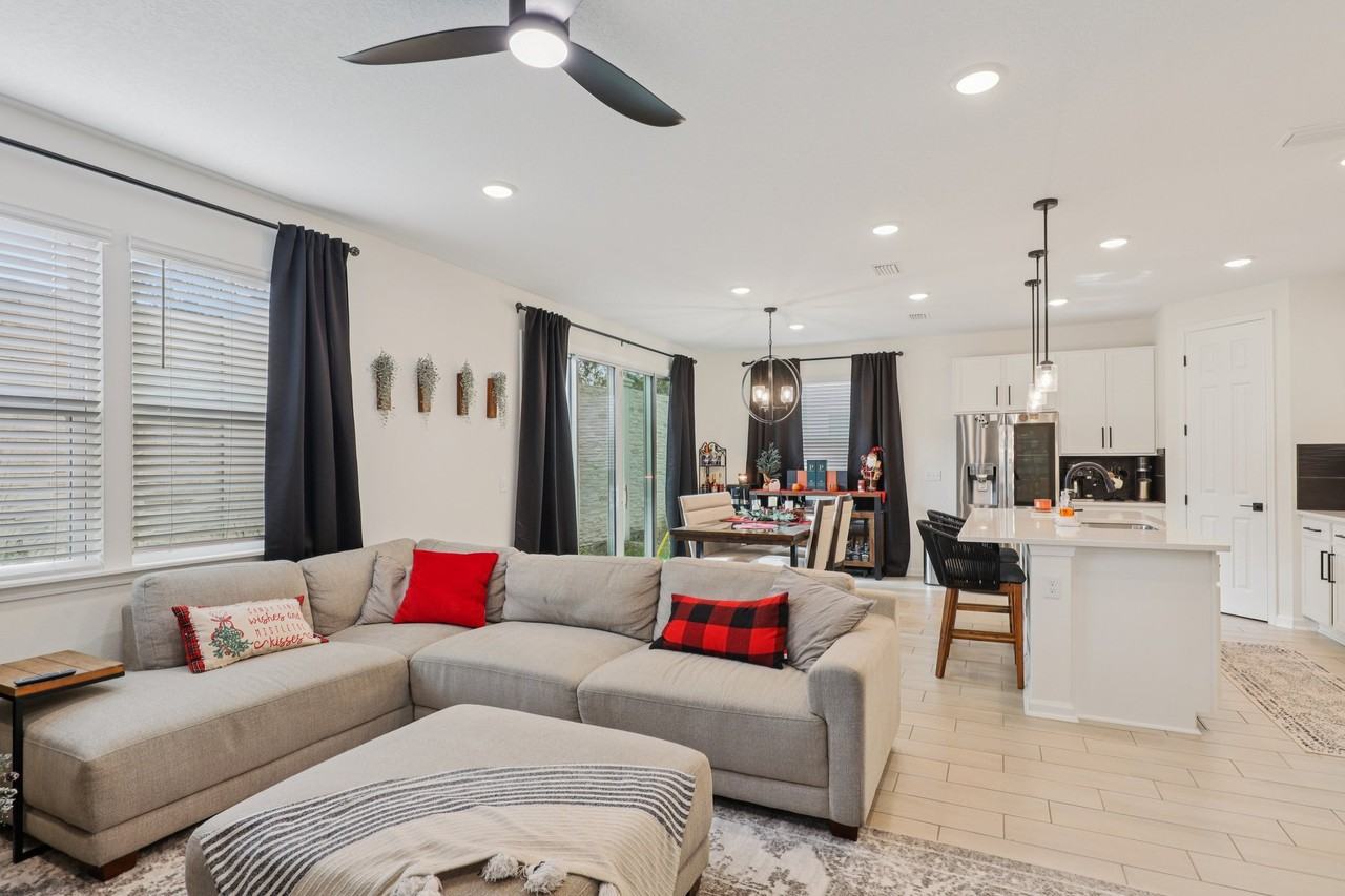 7233 Mahogany Run Dr #1 - Photo 3 of 11