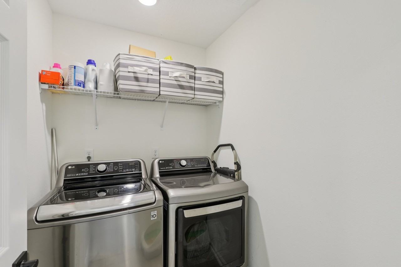 7233 Mahogany Run Dr #1 - Photo 7 of 11