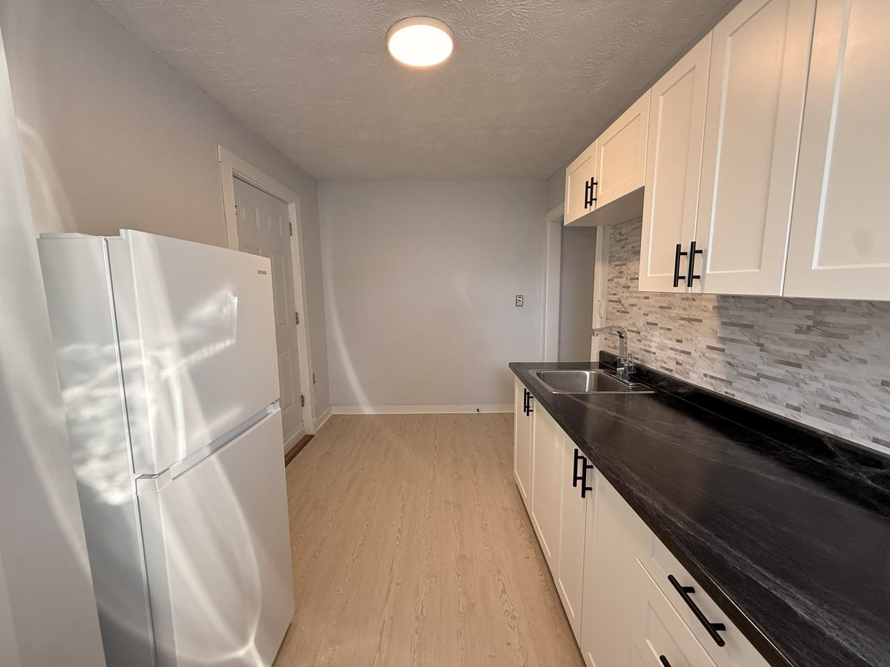 61 Curry St #61-1-2 - Photo 4 of 13