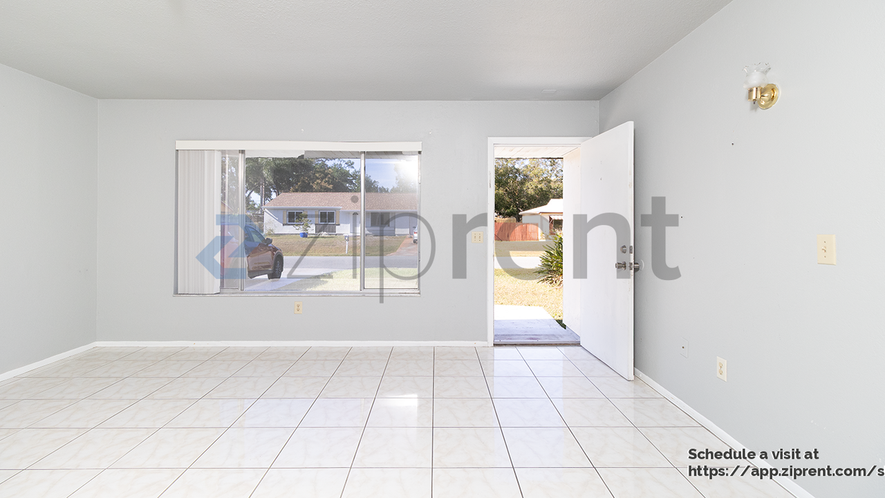 839 Chelsea Ave Ne #1 - Photo 7 of 19