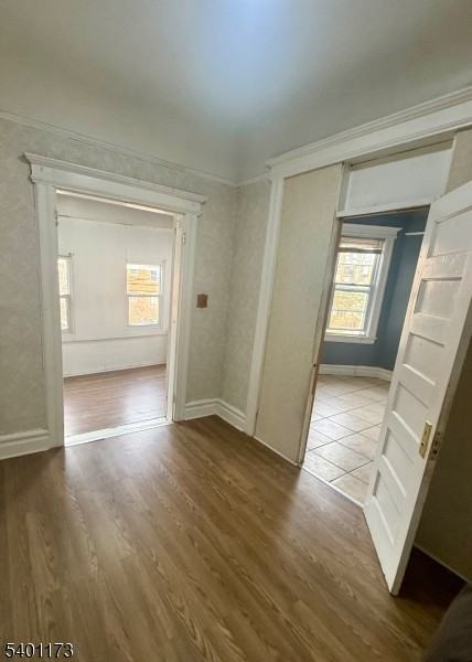 110 Lincoln Ave Apt 2nd - Photo 4 of 11