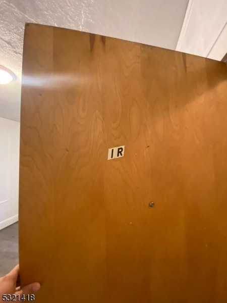 1029 Kilsyth Rd Apt 1r - Photo 4 of 10