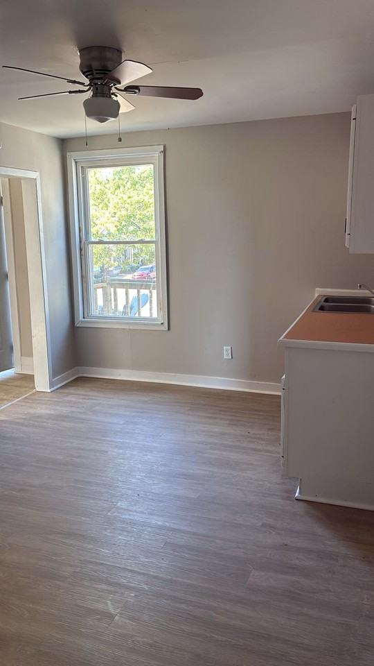 606-608 W North stUnit 608-2 #608-2 - Photo 6 of 10