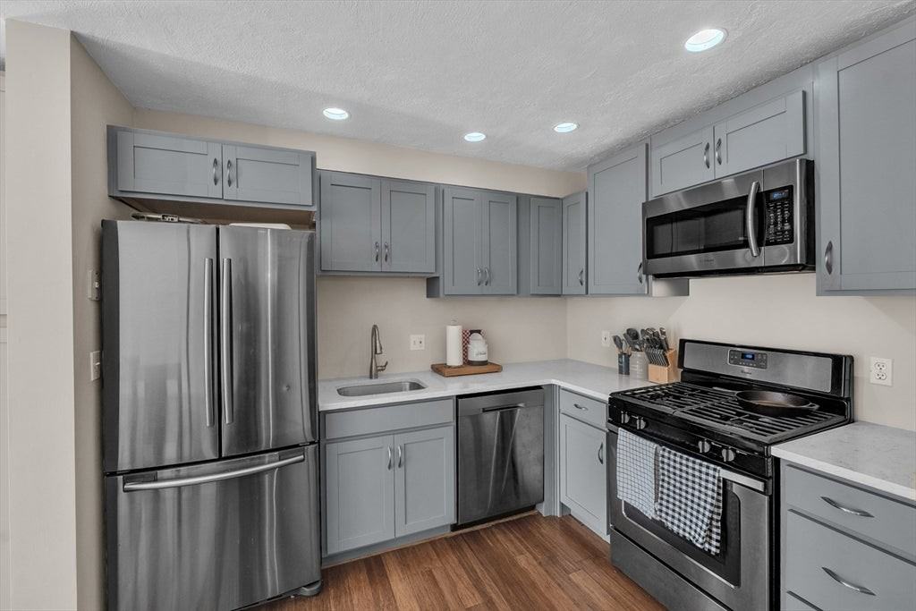 18 Merlin Ct - Photo 3 of 18