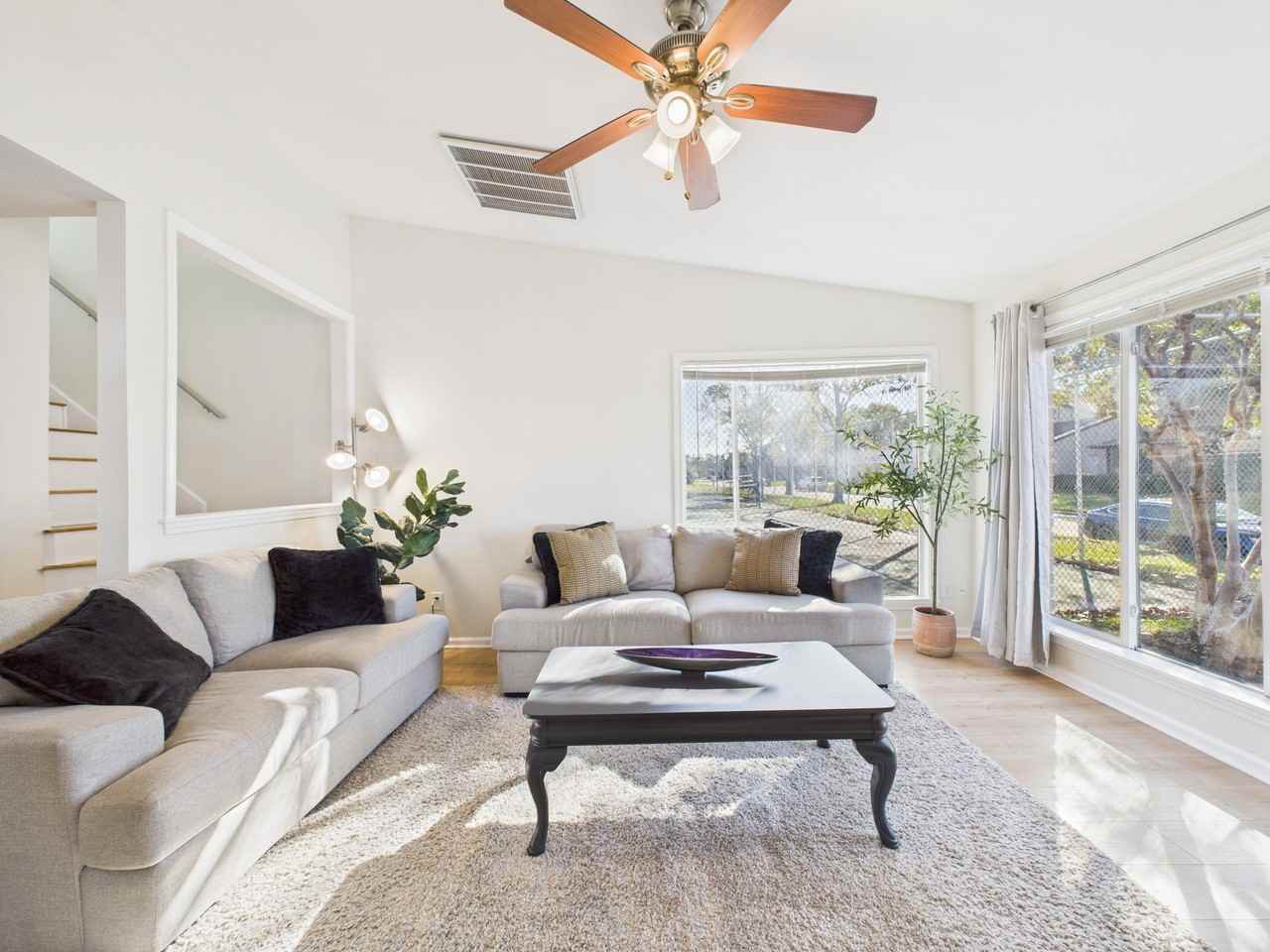 7836 Bateman Ln - Photo 4 of 45