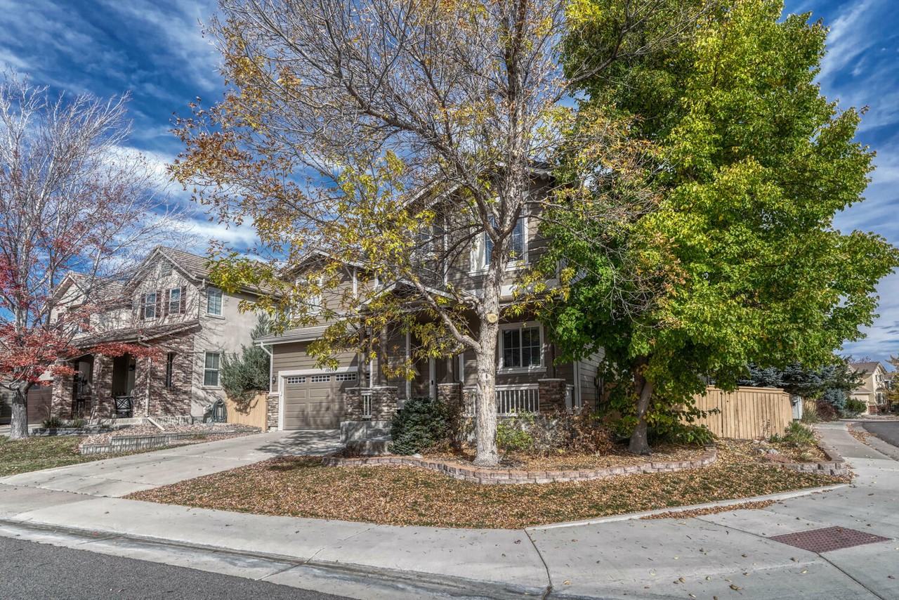 10655 Wynspire Way - Photo 3 of 37