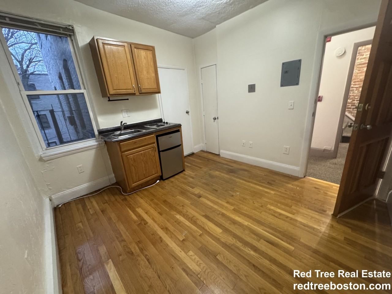 51 S Huntington Ave #203 - Photo 3 of 9