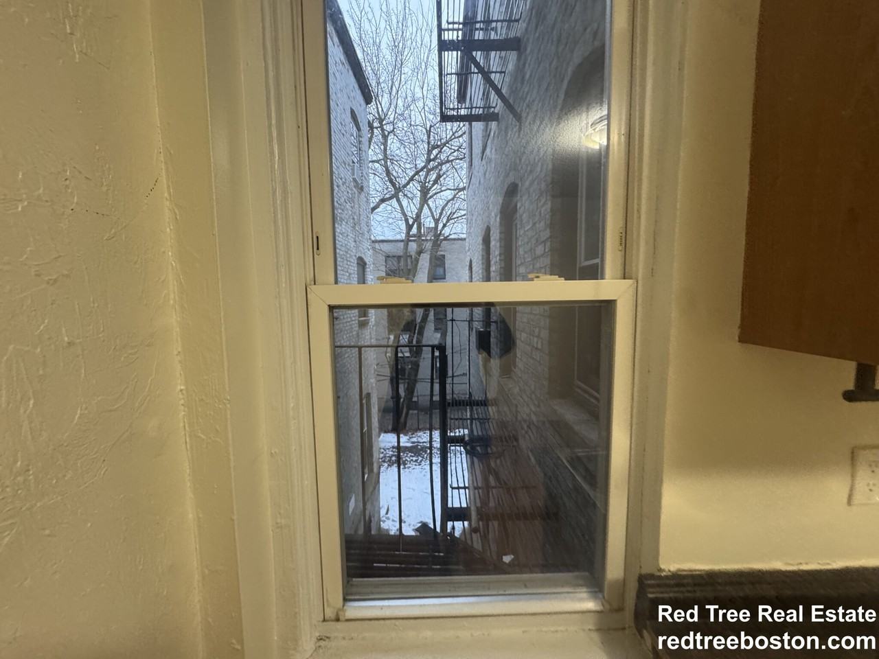 51 S Huntington Ave #203 - Photo 4 of 9