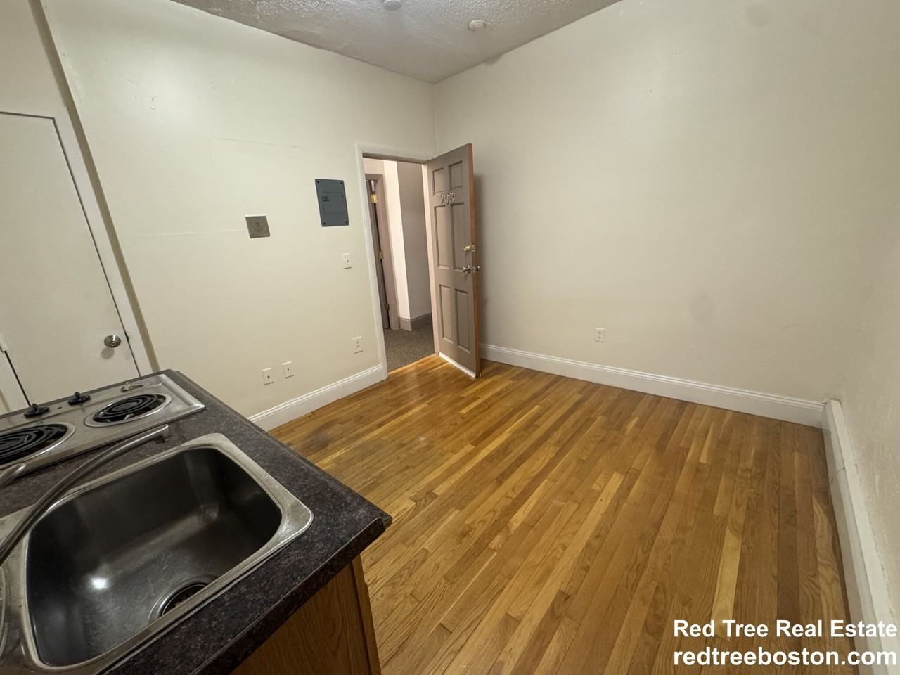 51 S Huntington Ave #203 - Photo 5 of 9