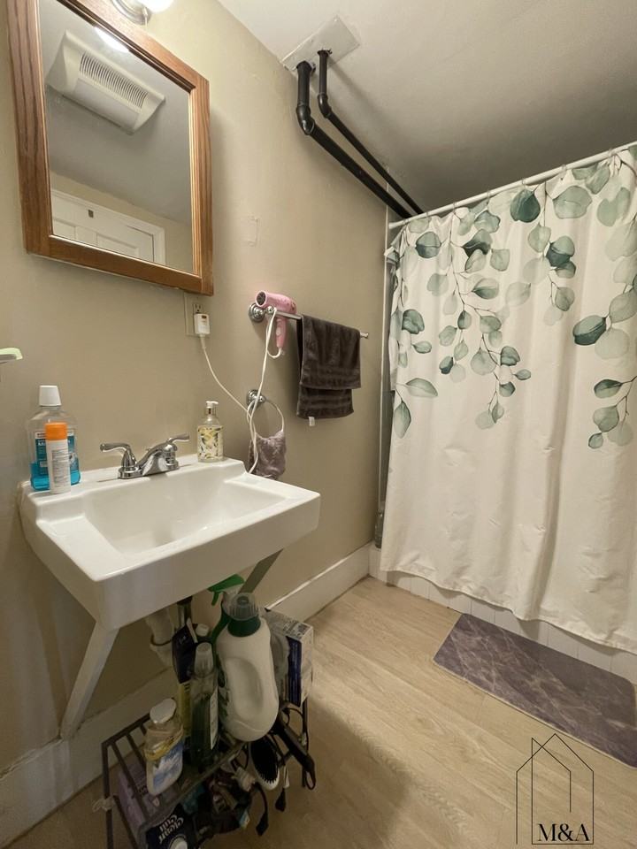 67 Nottinghill Rd #B - Photo 7 of 12