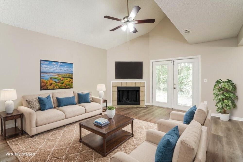 8532 Sturbridge Cir W - Photo 5 of 20