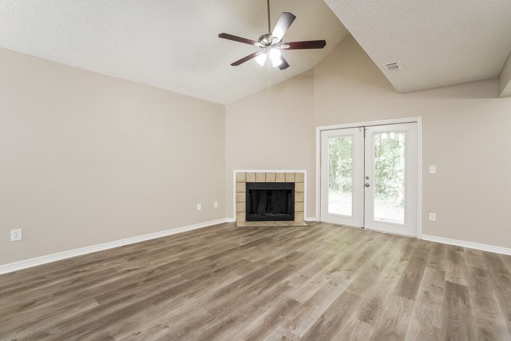 8532 Sturbridge Cir W - Photo 6 of 20