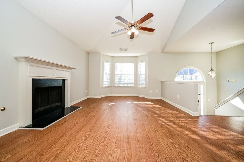 965 Durham Way - Photo 4 of 17