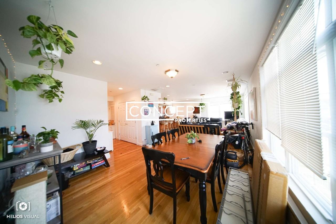 57A Circuit St - Photo 3 of 22