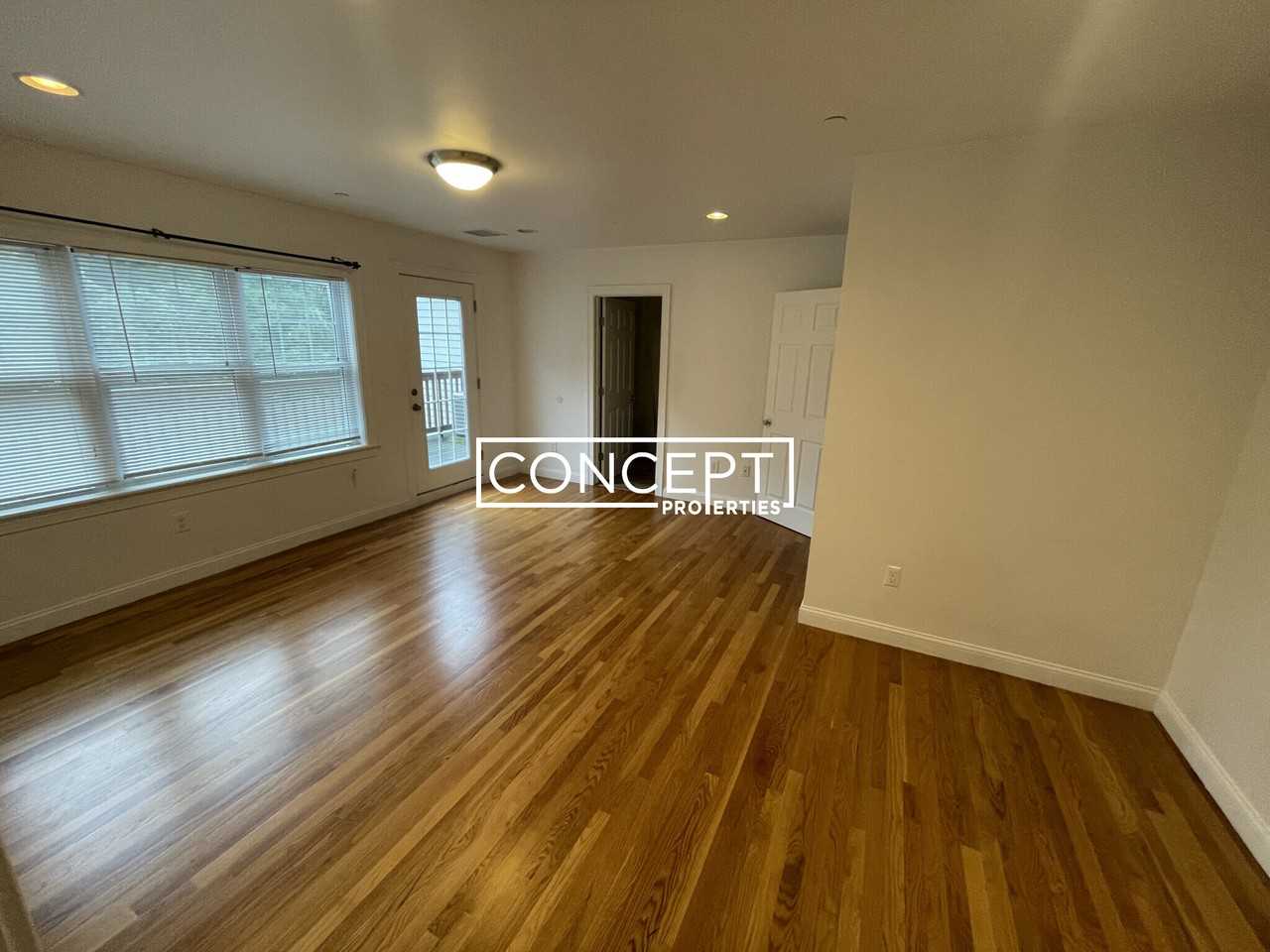 59 Circuit St - Photo 7 of 29