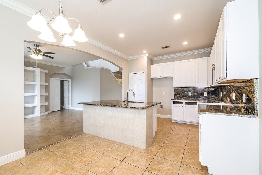 4350 Fox Glen Loop - Photo 6 of 16