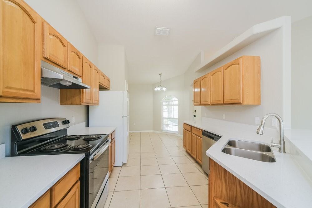 1236 Apopka Ln - Photo 7 of 21