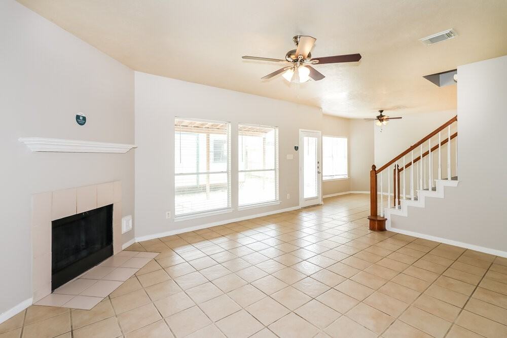 11927 Oakner Dr - Photo 7 of 20