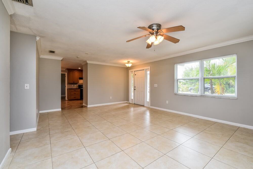 5595 Sunrise Dr - Photo 7 of 25