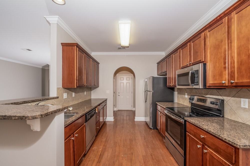 1140 Overlook Dr - Photo 7 of 19