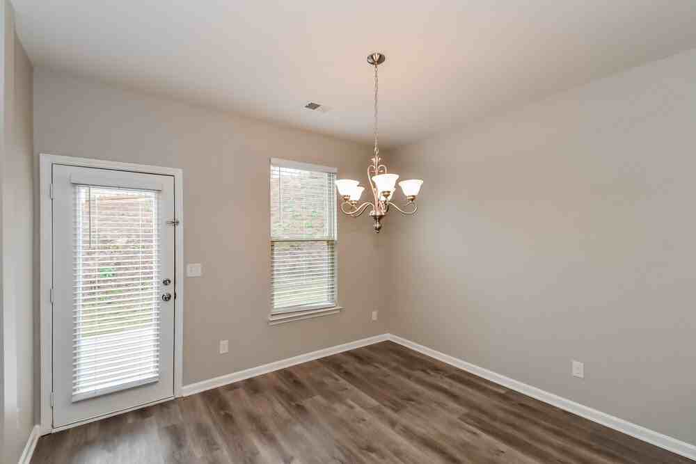 7083 Creeksong Dr - Photo 7 of 20