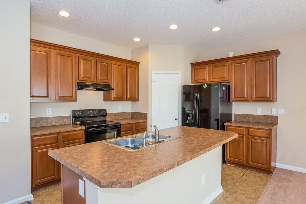 6177 Casterbridge Rd - Photo 5 of 11