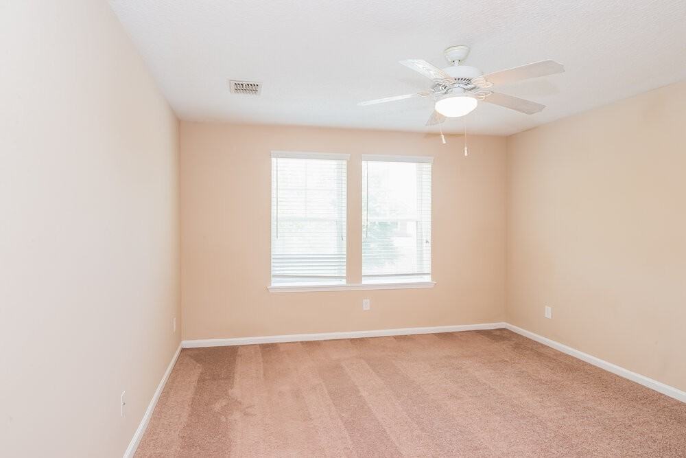 6177 Casterbridge Rd - Photo 6 of 11