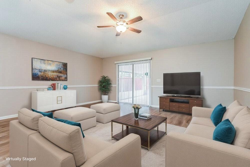 14414 Woodfield Cir S - Photo 3 of 19