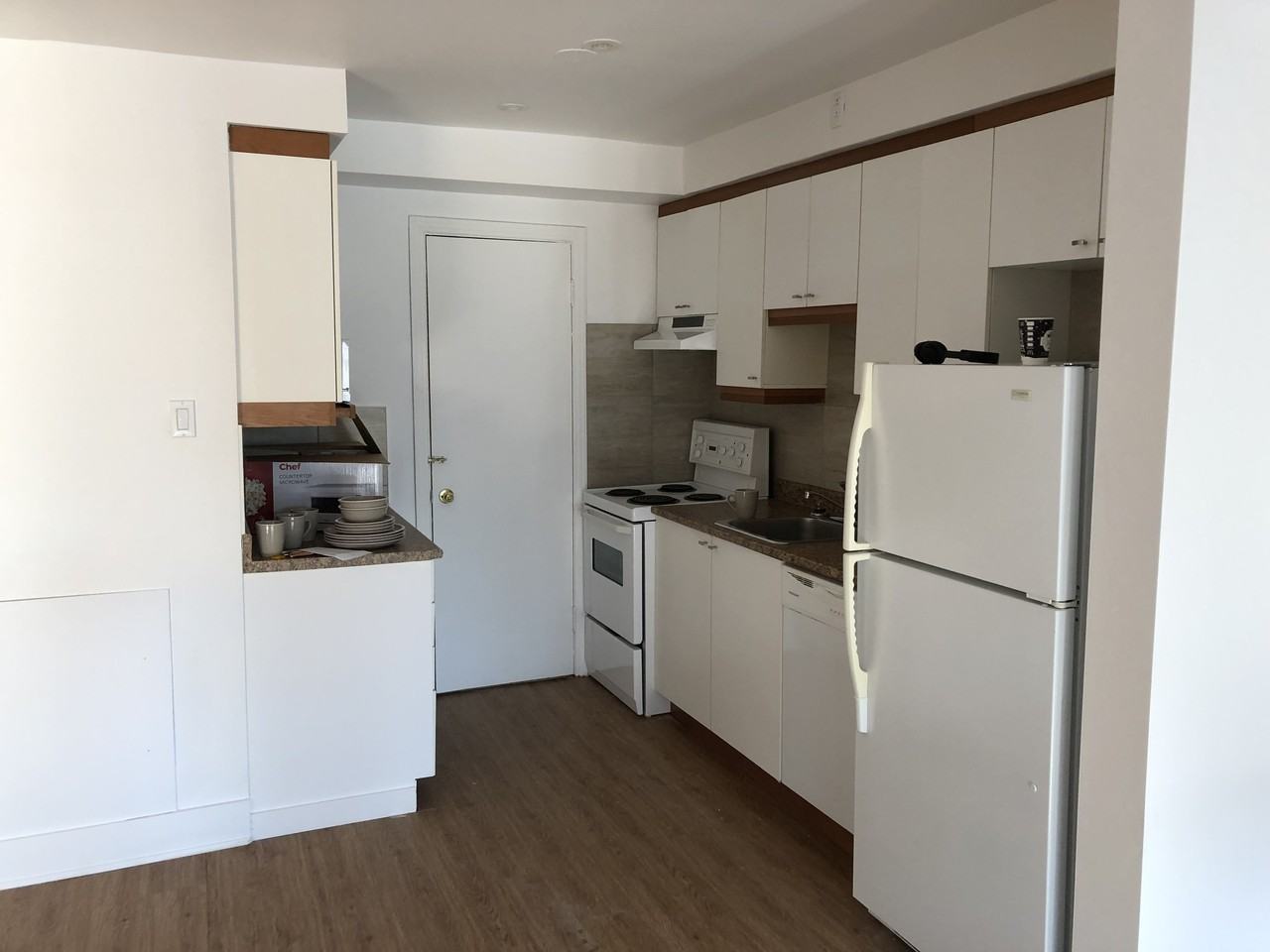 2444 Avenue Walkley #66 - Photo 7 of 9