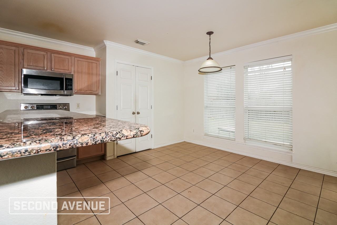 6010 Suffolk Dr - Photo 6 of 29