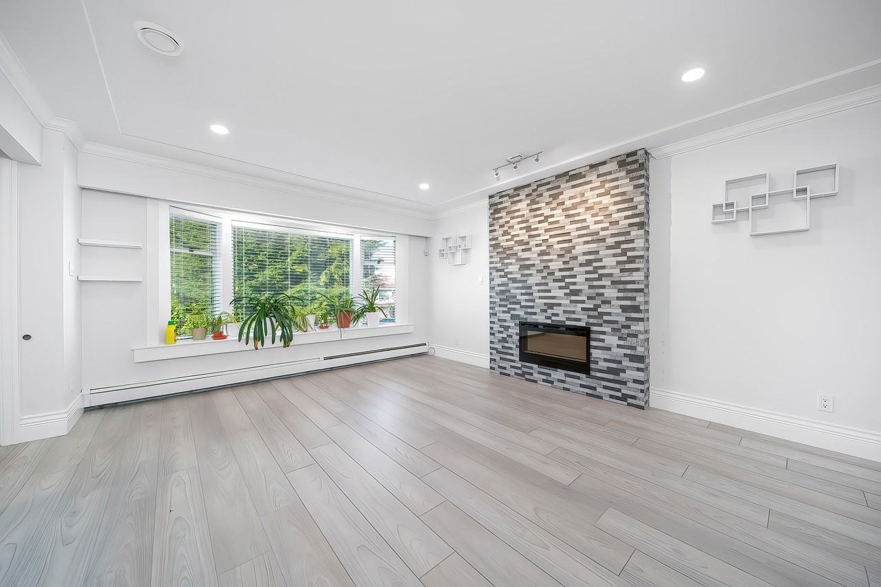 7756 Goodlad Street - Photo 6 of 26