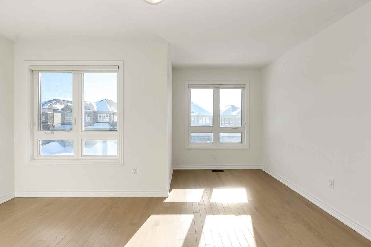 25 Phoenix Blvd Barrie, ON L9J 0P6 - Photo 7 of 26