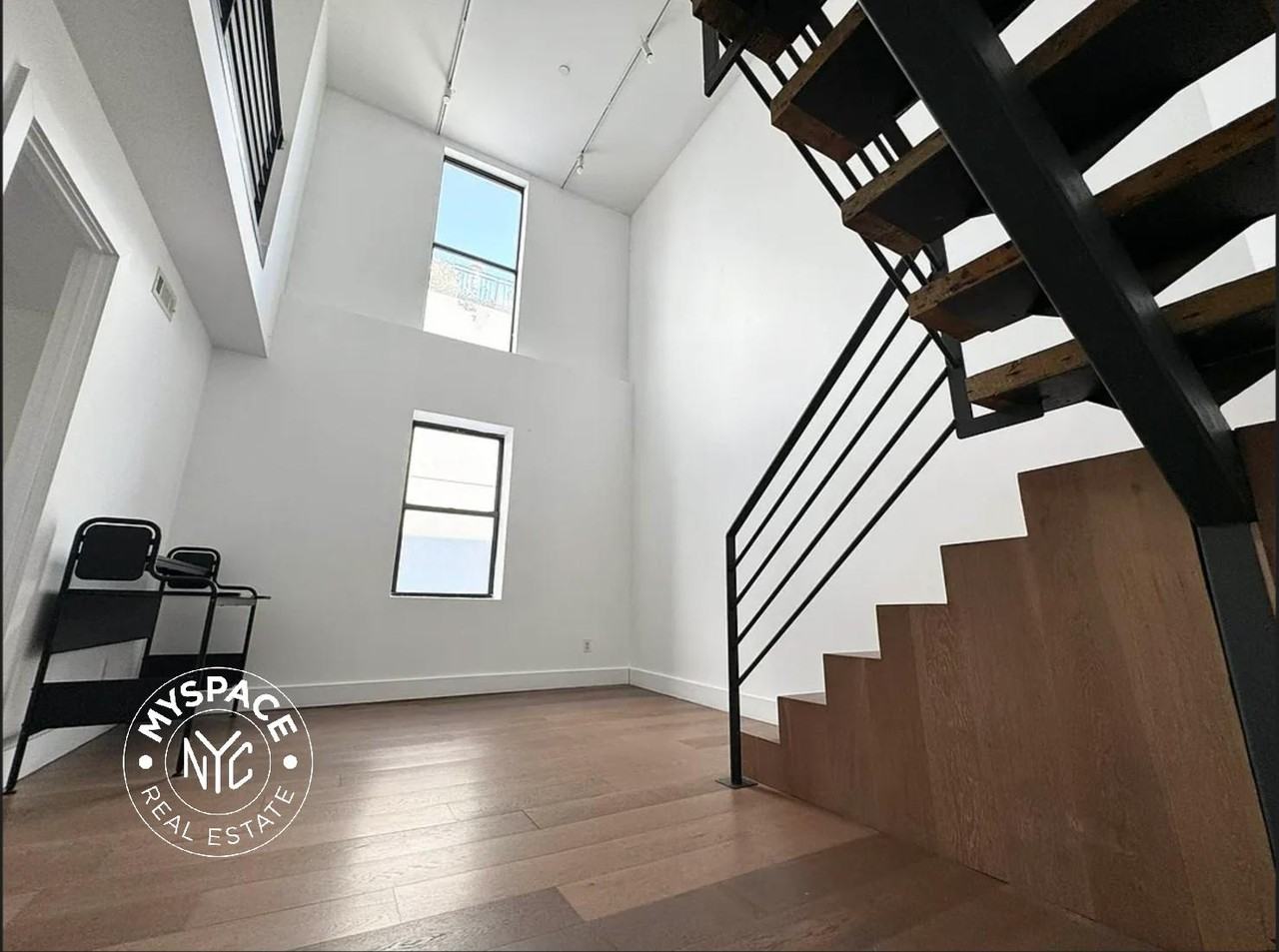 843 Dekalb Ave #4B - Photo 2 of 15