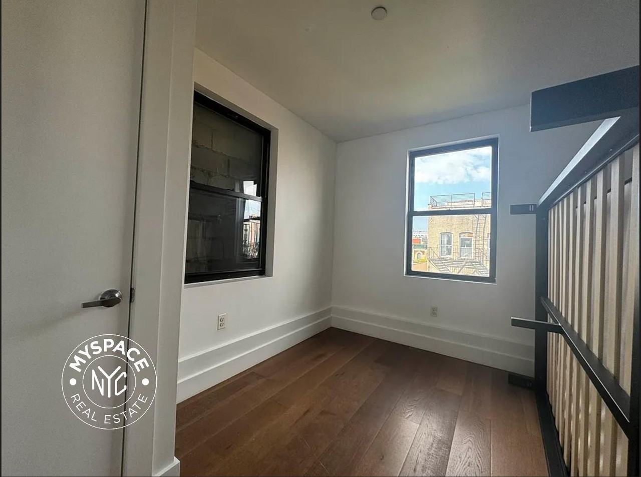 843 Dekalb Ave #4B - Photo 6 of 15