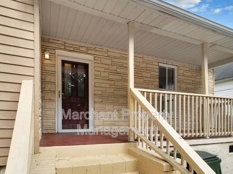 522 Perry Ave - Photo 4 of 34