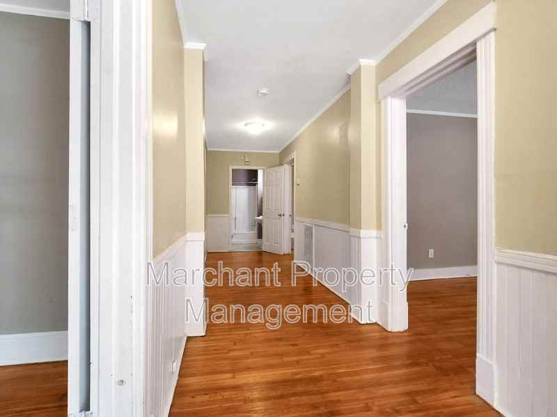 522 Perry Ave - Photo 6 of 34