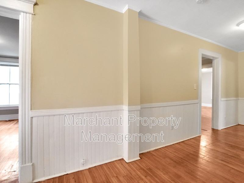 522 Perry Ave - Photo 7 of 34